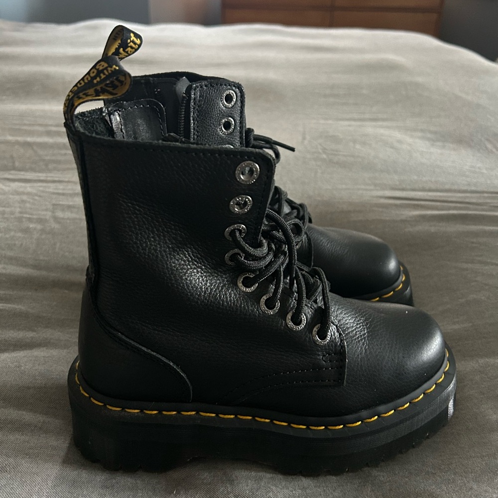 Dr. Marten Jaden Smooth Platform boot